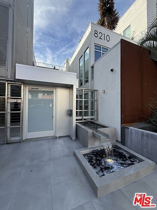 8210 Fountain Ave #103 — photo 1
