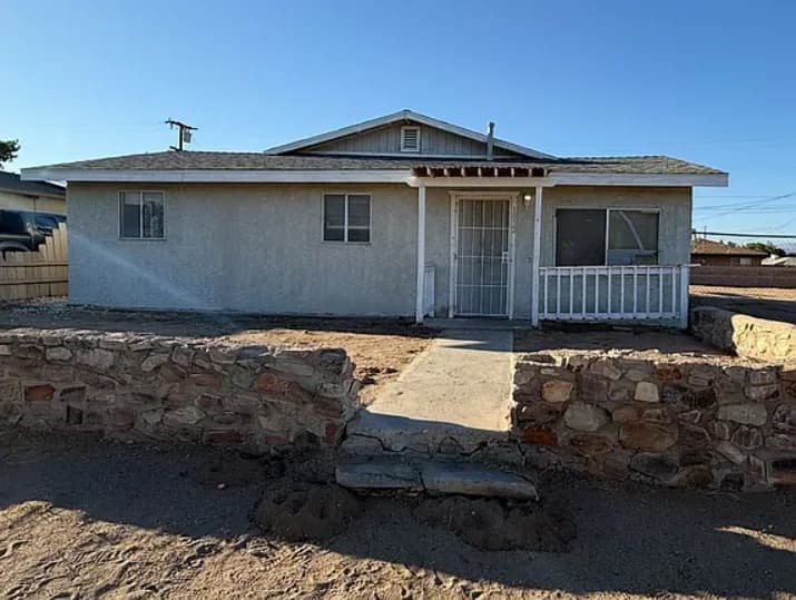 4BR House in Ridgecrest β $800/mo