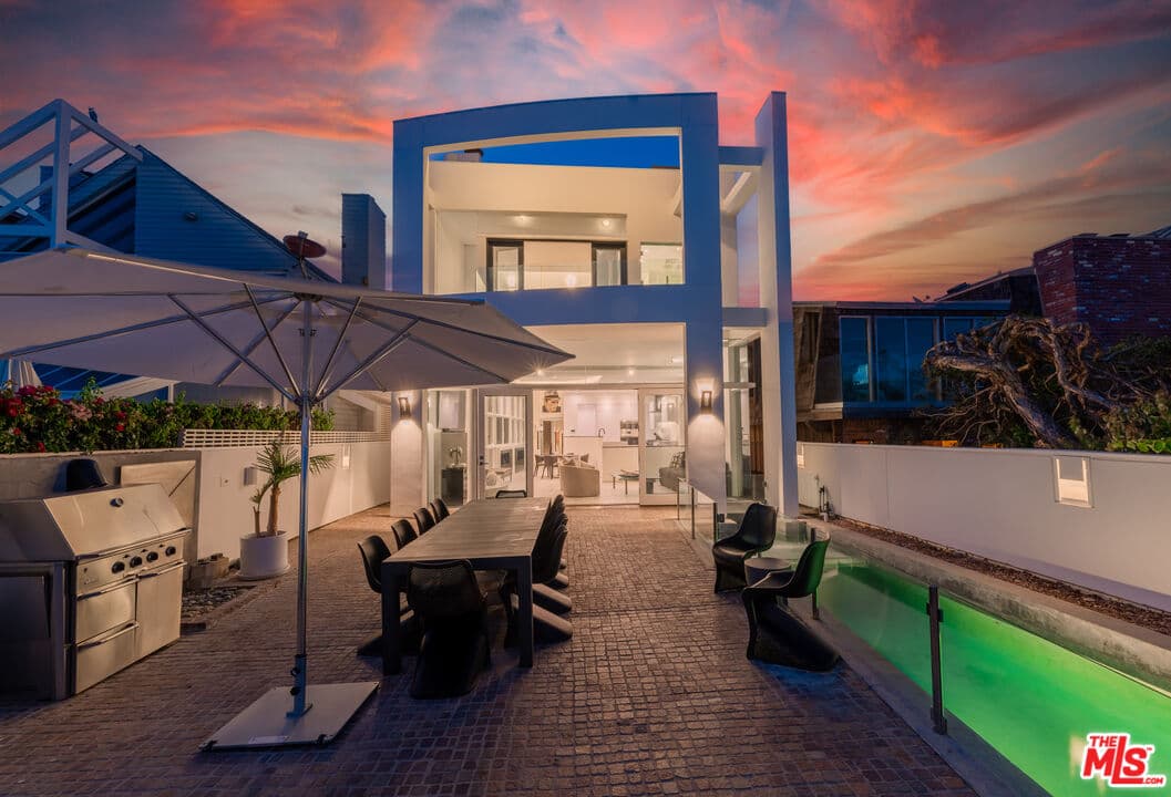 5 bd, 6 ba House in Malibu, CA — $195,000/mo — photo 1