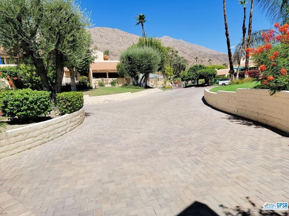 2 bd, 2 ba Condo in Palm Springs, CA — $2,500/mo — photo 2