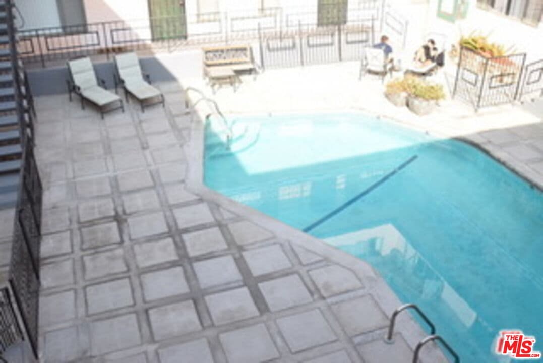 2 bd, 2 ba House in Los Angeles, CA — $4,200/mo — photo 2