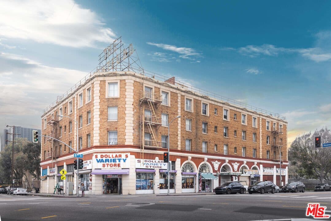 Studio Apartment in Los Angeles — $850/mo