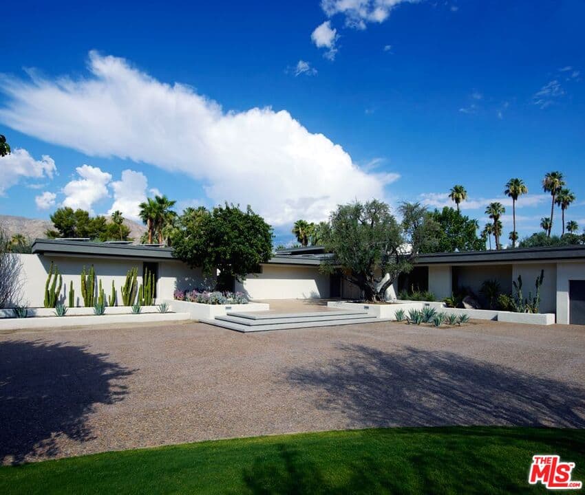 5 bd, 9 ba House in Rancho Mirage, CA — $42,000/mo — photo 1