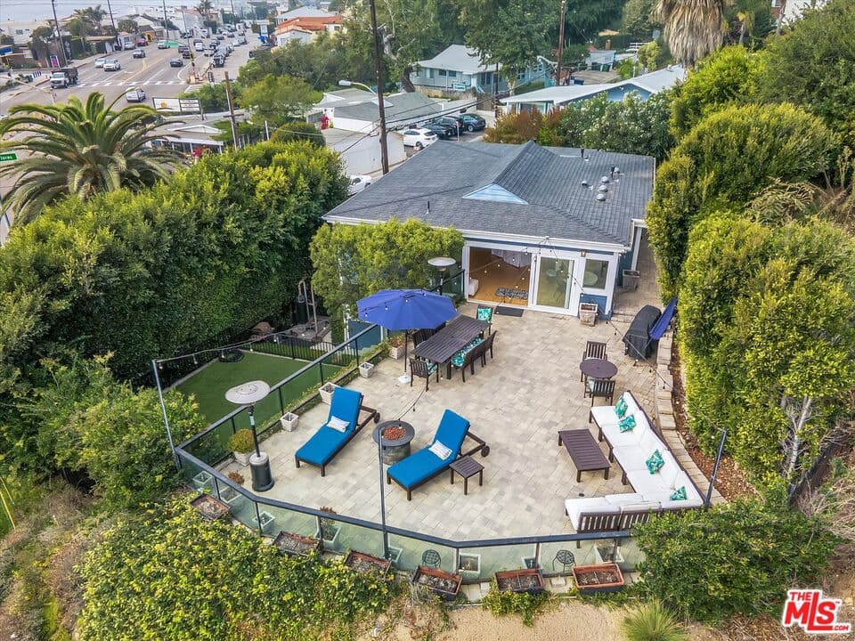3 bd, 2 ba House in Malibu, CA — $10,995/mo — photo 1