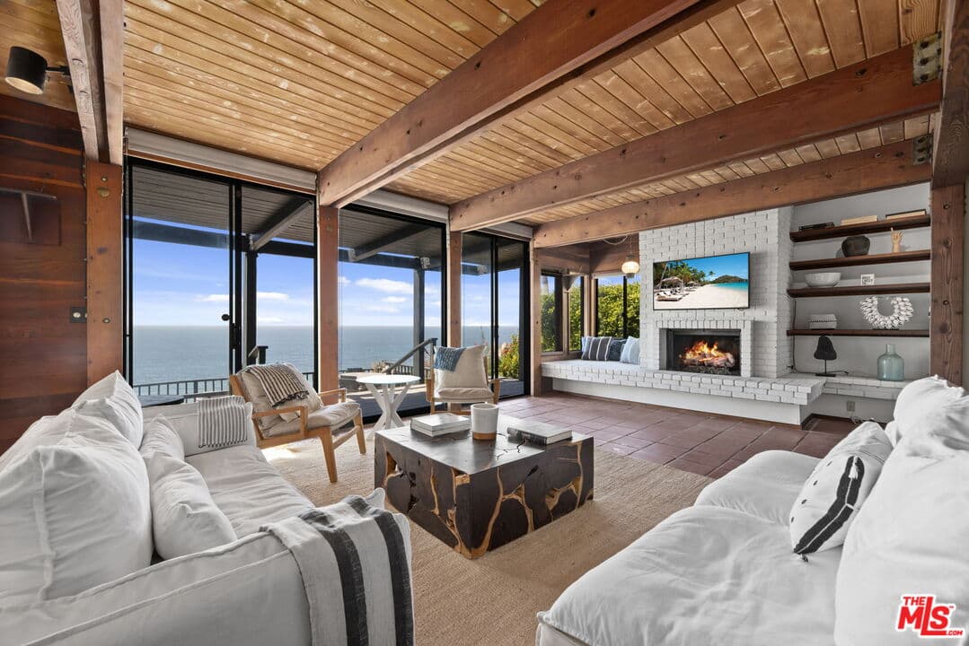 4 bd, 4 ba House in Malibu, CA — $21,500/mo — photo 1