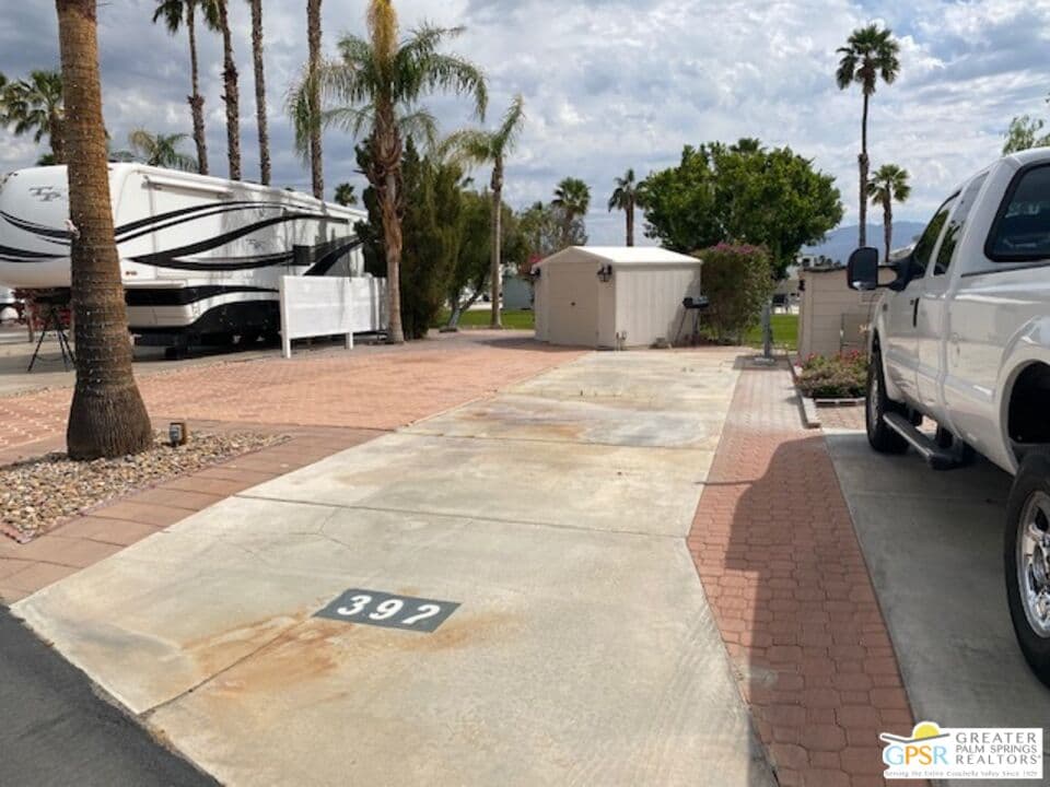 Studio Apartment in Cathedral City — $1,400/mo