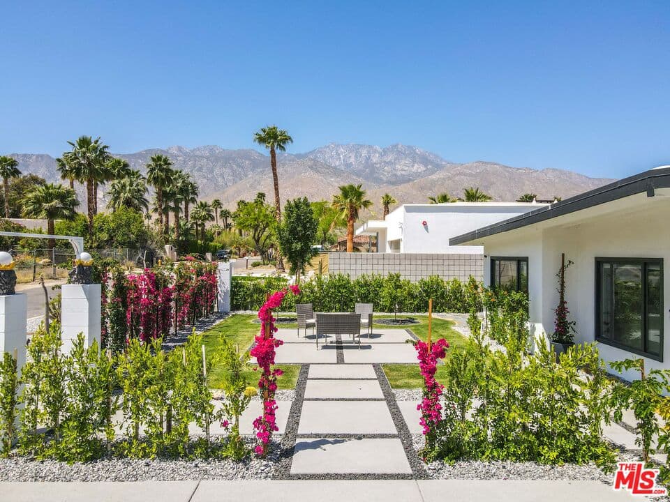 3 bd, 2 ba House in Palm Springs, CA — $4,950/mo — photo 2