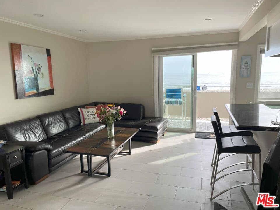 2 bd, 1 ba Condo in Carpinteria, CA — $9,500/mo — photo 2