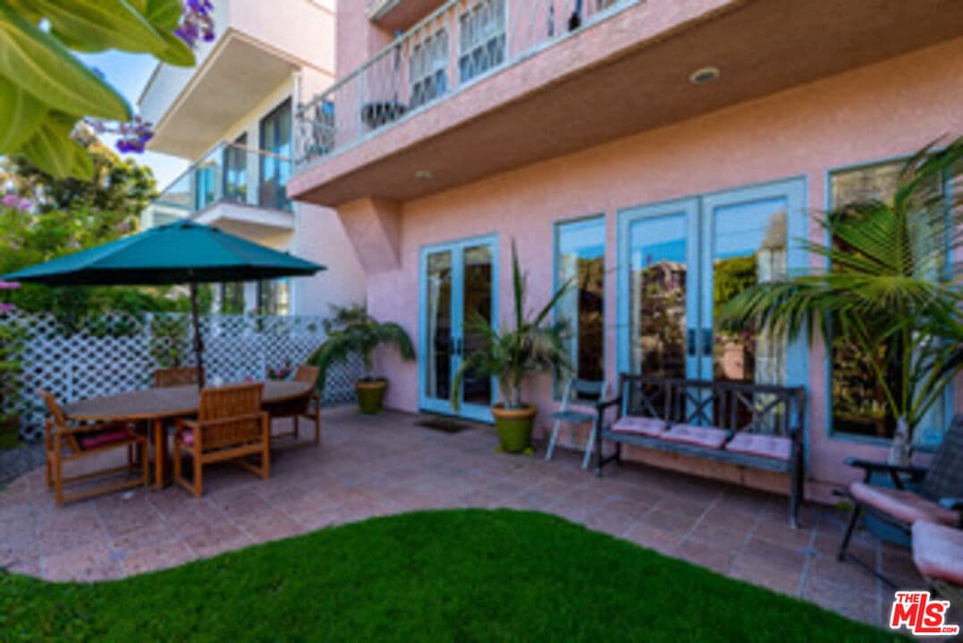 3 bd, 3 ba House in Venice, CA — $11,000/mo — photo 1