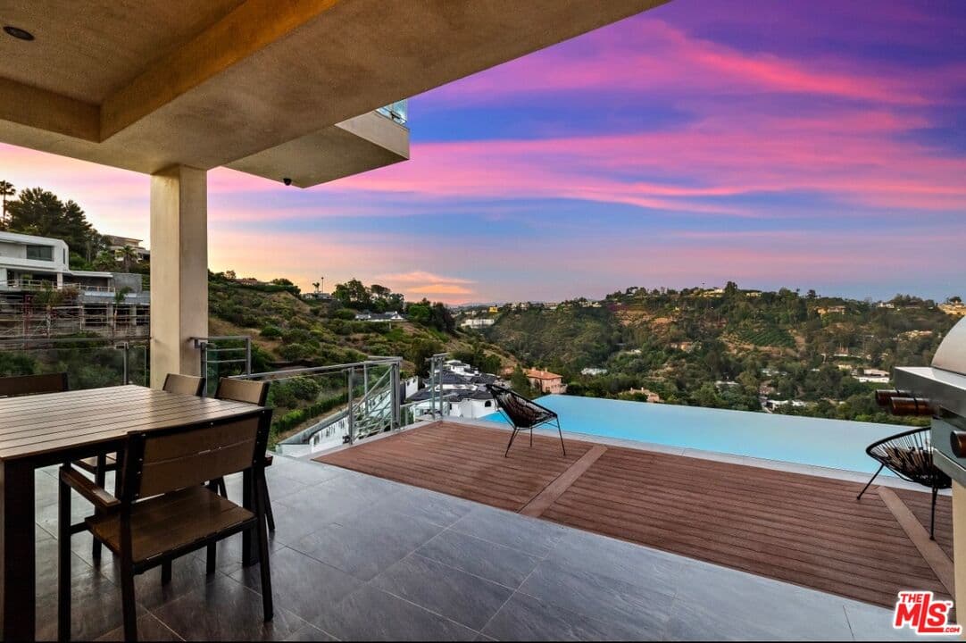 4 bd, 5 ba House in Los Angeles, CA — $29,500/mo — photo 2