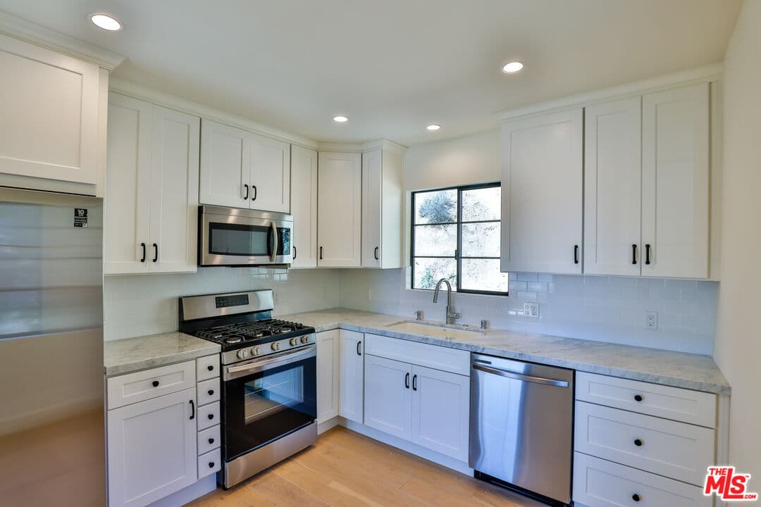 1 bd, 1 ba Apartment in Malibu, CA — $7,000/mo — photo 2