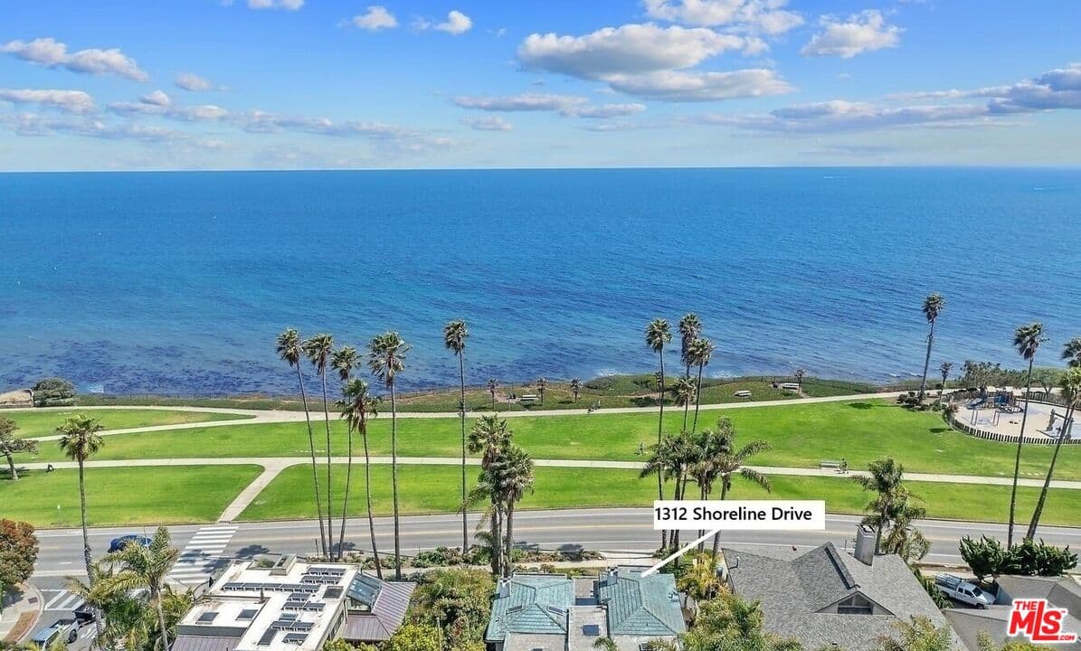 4 bd, 3 ba House in Santa Barbara, CA — $24,500/mo — photo 2