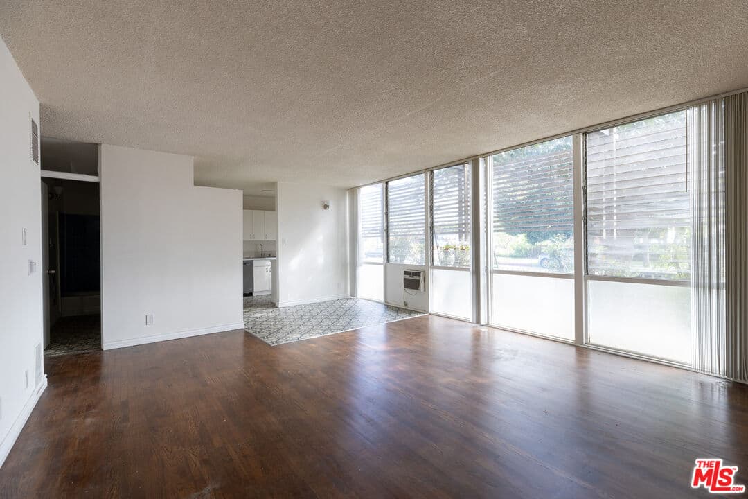 2 bd, 2 ba Apartment in Los Angeles, CA — $2,750/mo — photo 1