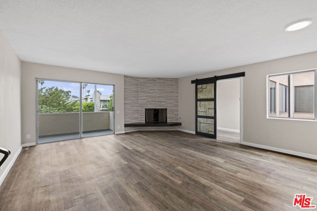 4 bd, 2 ba Apartment in Santa Monica, CA — $4,900/mo — photo 1
