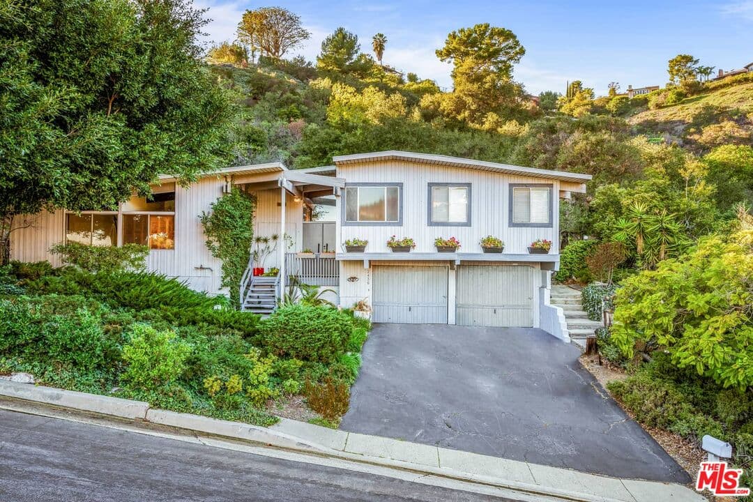 4 bd, 3 ba House in Los Angeles, CA — $18,000/mo — photo 1