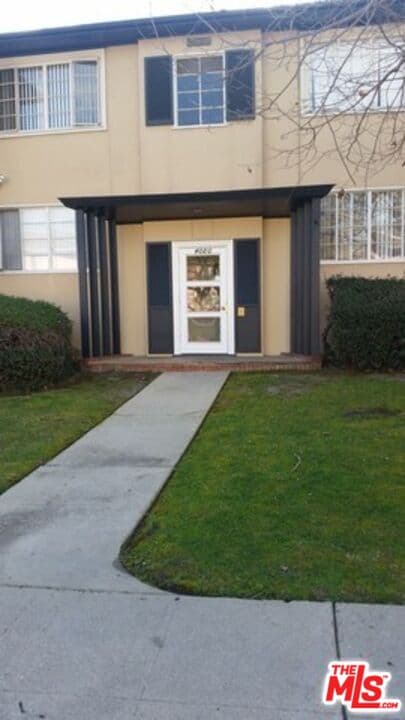 1 bd, 1 ba Apartment in Los Angeles, CA — $2,200/mo — photo 1
