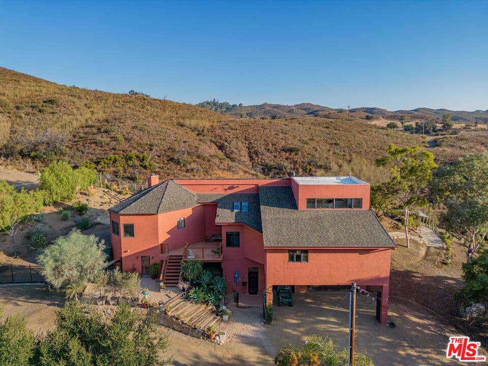 3 bd, 3 ba House in Malibu, CA — $11,000/mo — photo 2