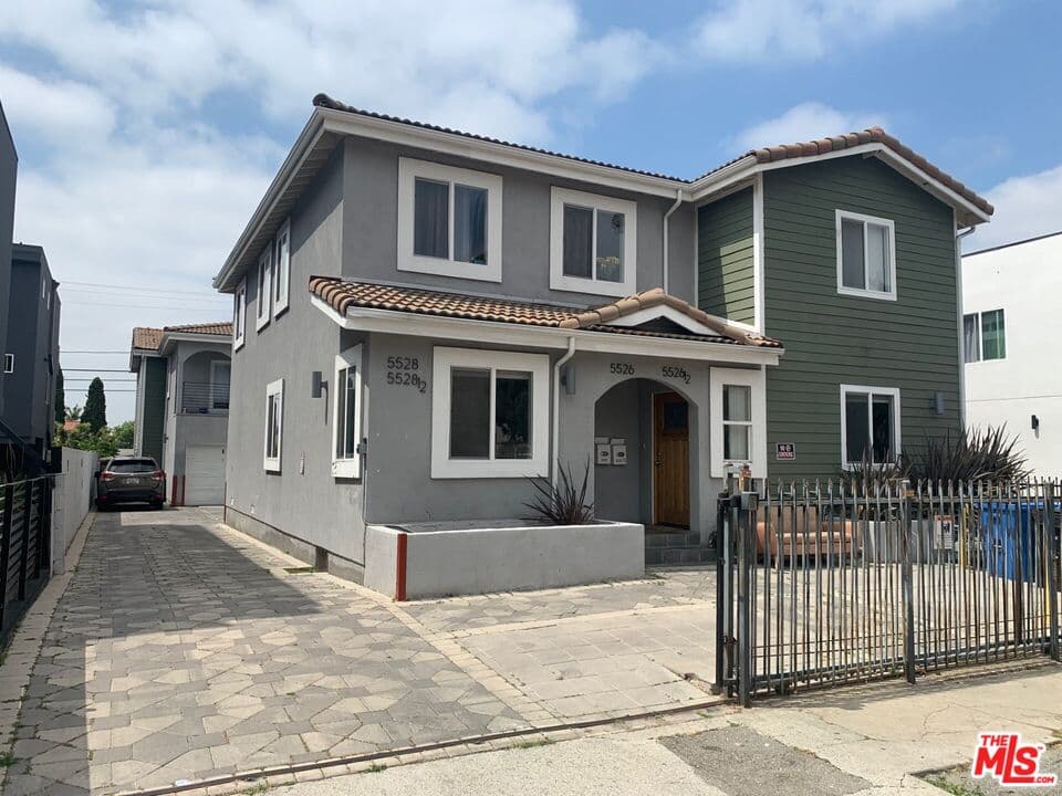 3 bd, 2 ba House in Los Angeles, CA — $3,200/mo — photo 1