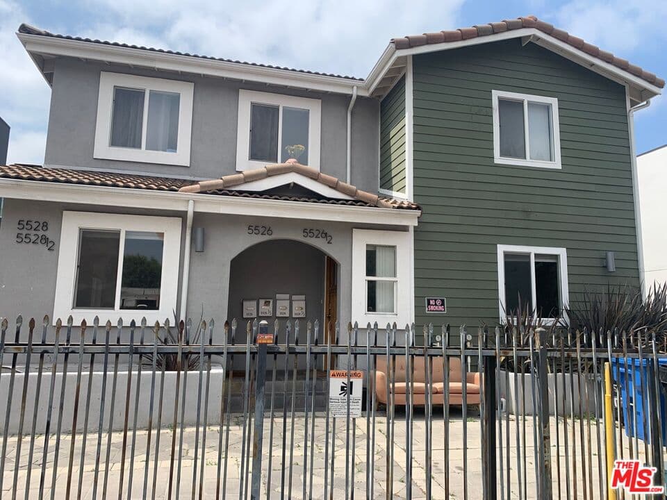 3 bd, 2 ba House in Los Angeles, CA — $3,200/mo — photo 2