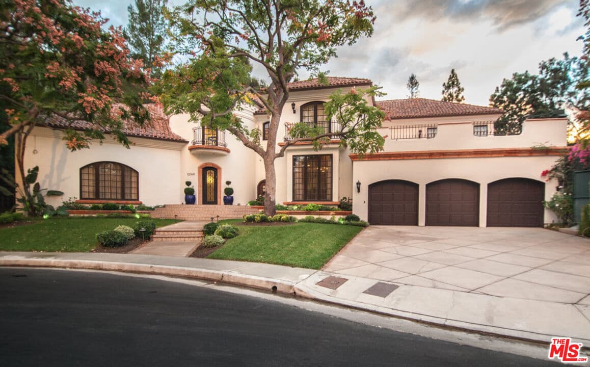 6 bd, 6 ba House in Beverly Hills, CA — $60,000/mo — photo 1