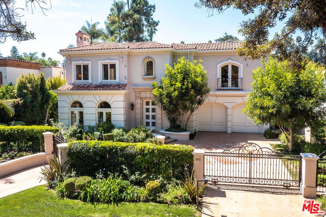 5 bd, 7 ba House in Beverly Hills, CA — $65,000/mo — photo 1