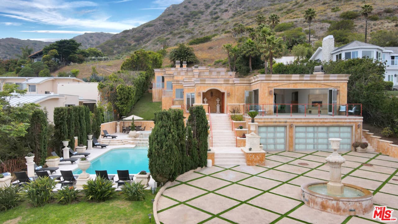 5 bd, 7 ba House in Malibu, CA — $29,000/mo — photo 1