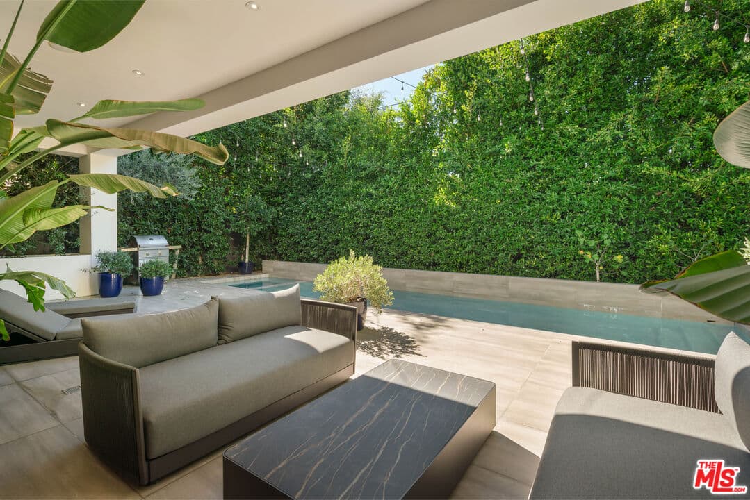 5 bd, 6 ba House in Los Angeles, CA — $25,000/mo — photo 2