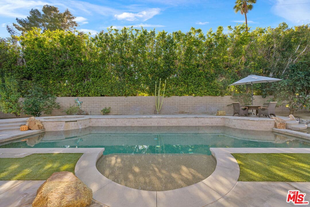 3 bd, 2 ba House in Palm Desert, CA — $6,250/mo — photo 2