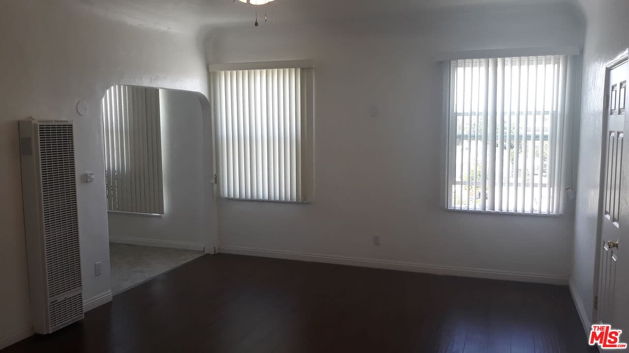 2 bd, 1 ba Apartment in Los Angeles, CA — $2,500/mo — photo 2