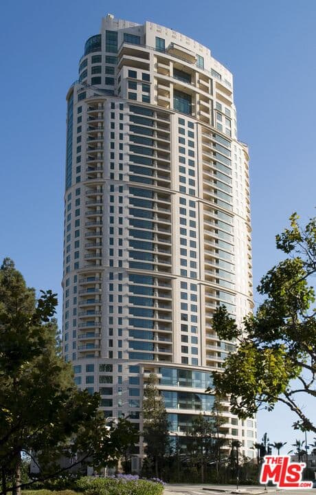 2BR Condo in Los Angeles β $95,000/mo