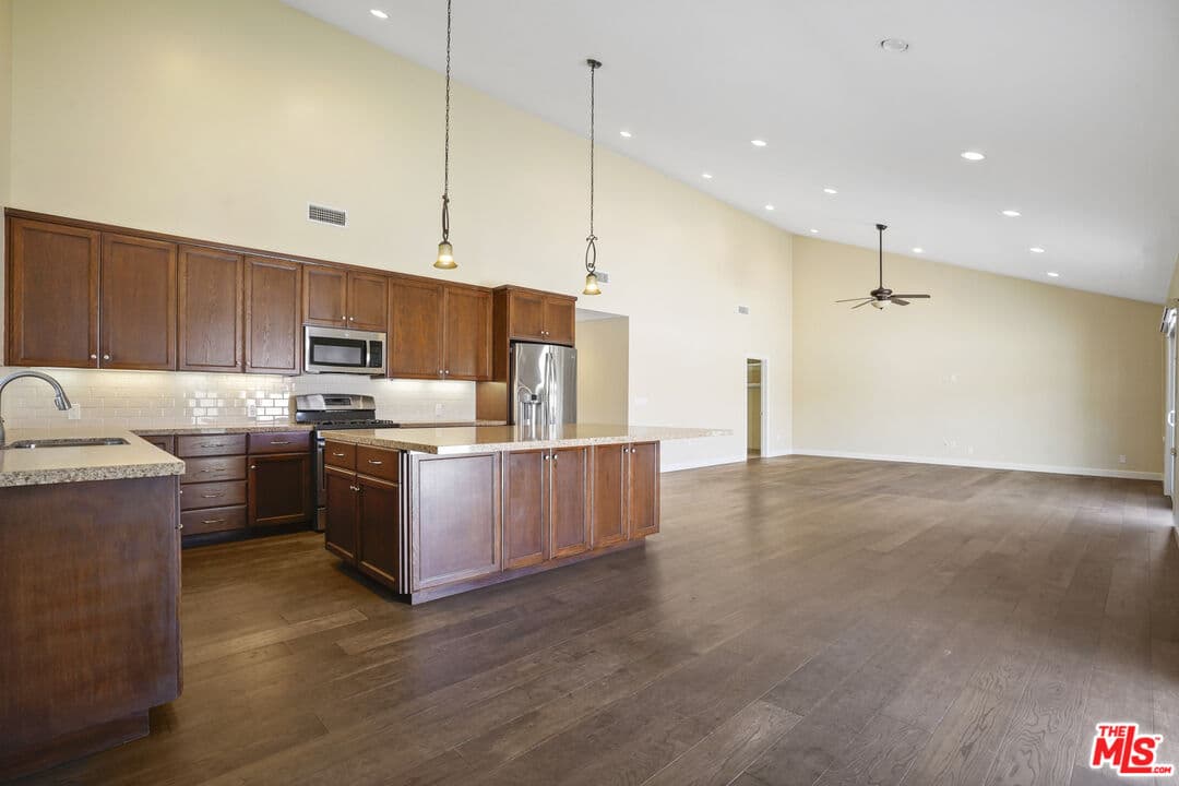 2 bd, 2 ba Apartment in Malibu, CA — $6,500/mo — photo 1