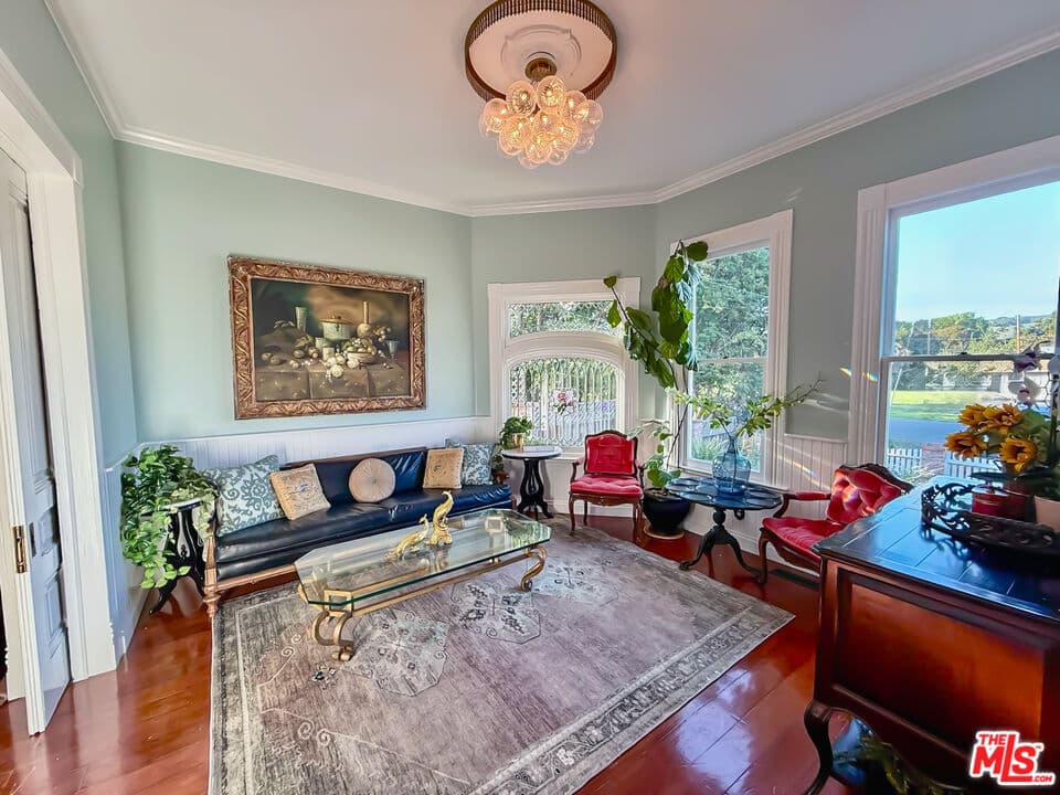 4BR House in Los Alamos — $5,980/mo