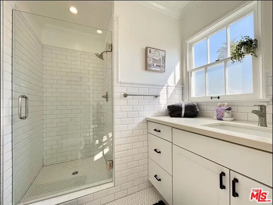 2 bd, 2 ba Townhouse in Santa Monica, CA — $11,000/mo — photo 2