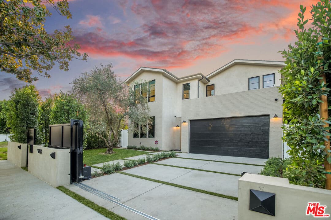 6 bd, 7 ba House in Studio City, CA — $23,950/mo — photo 2