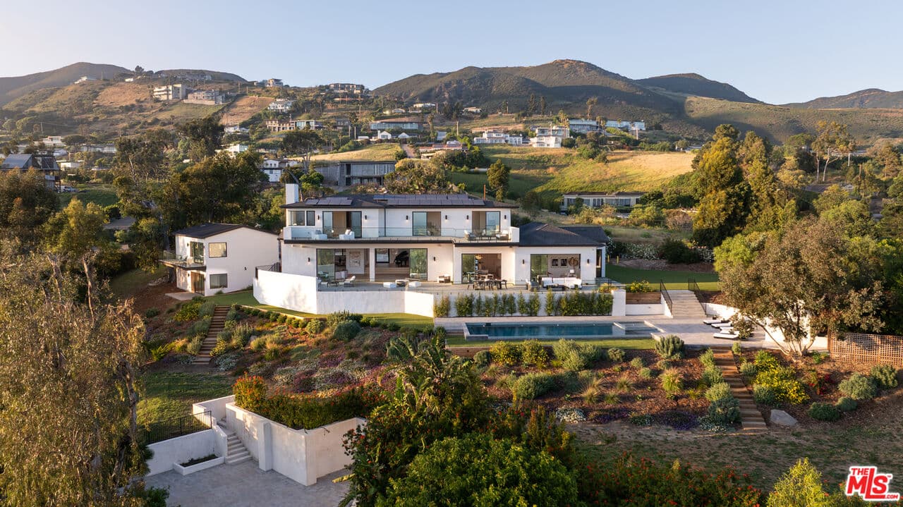 5 bd, 7 ba House in Malibu, CA — $55,000/mo — photo 1