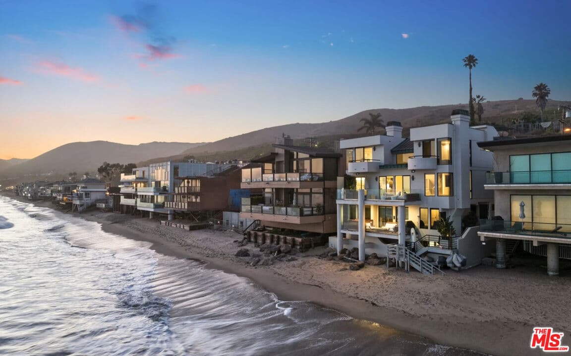3 bd, 4 ba House in Malibu, CA — $35,000/mo — photo 2