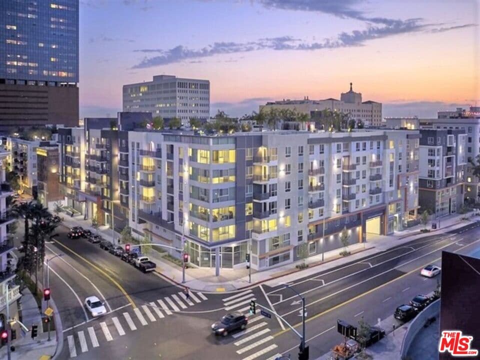 Studio, 1 ba Apartment in Los Angeles, CA — $1,935/mo — photo 1