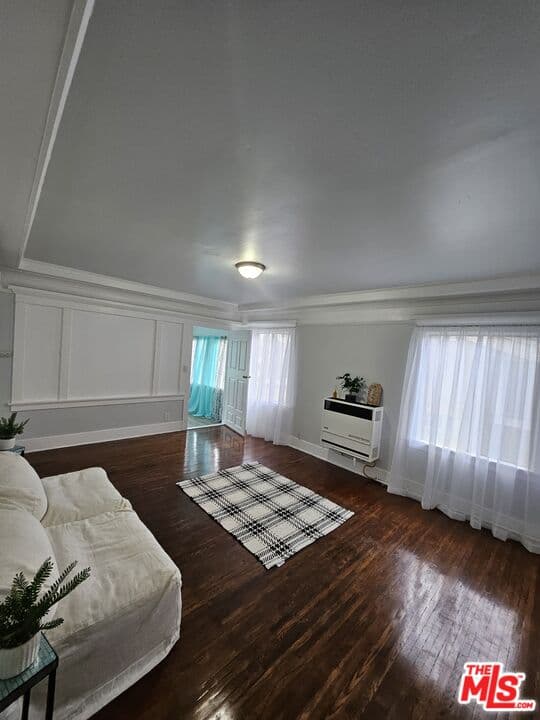 4 bd, 2 ba Apartment in Los Angeles, CA — $3,450/mo — photo 2