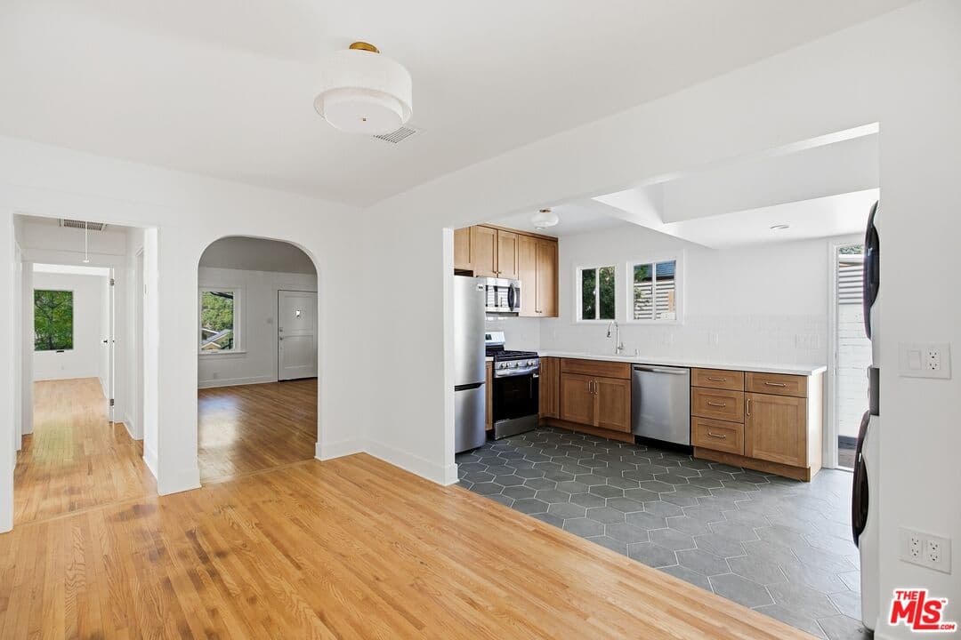 3 bd, 2 ba House in Los Angeles, CA — $5,795/mo — photo 1