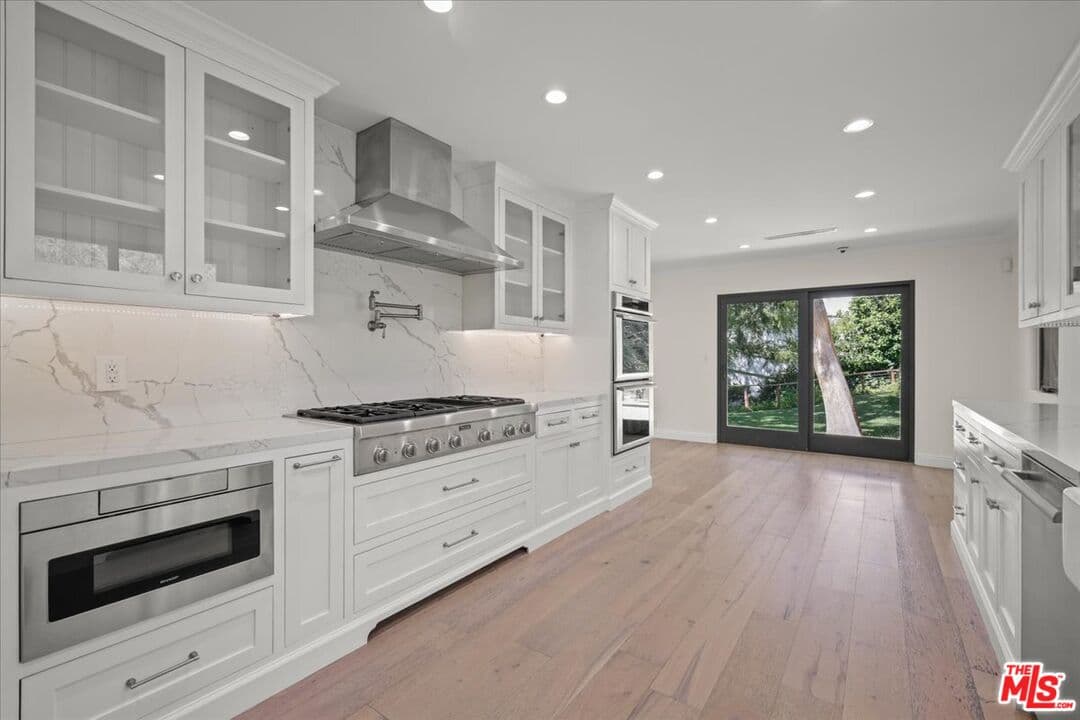 3 bd, 3 ba House in Los Angeles, CA — $10,500/mo — photo 1