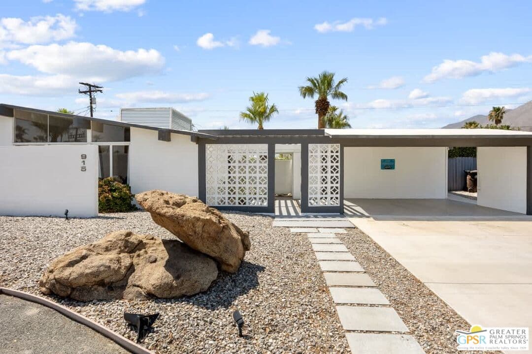 3 bd, 2 ba House in Palm Springs, CA — $4,600/mo — photo 2