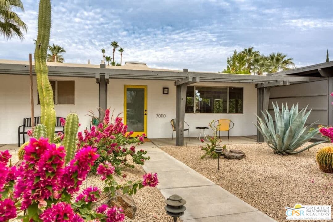 2 bd, 2 ba House in Rancho Mirage, CA — $6,100/mo — photo 2