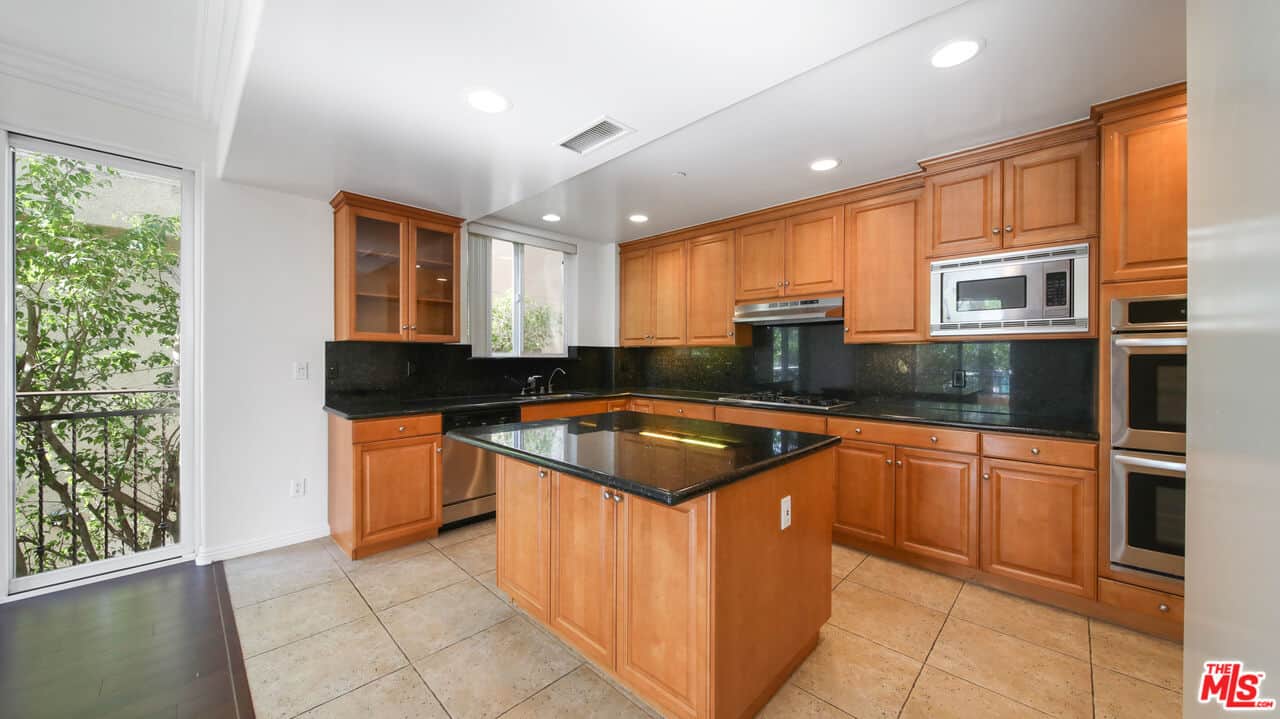 2 bd, 3 ba Apartment in Los Angeles, CA — $4,850/mo — photo 1