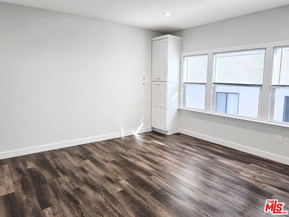 3 bd, 2 ba Apartment in Los Angeles, CA — $3,550/mo — photo 2