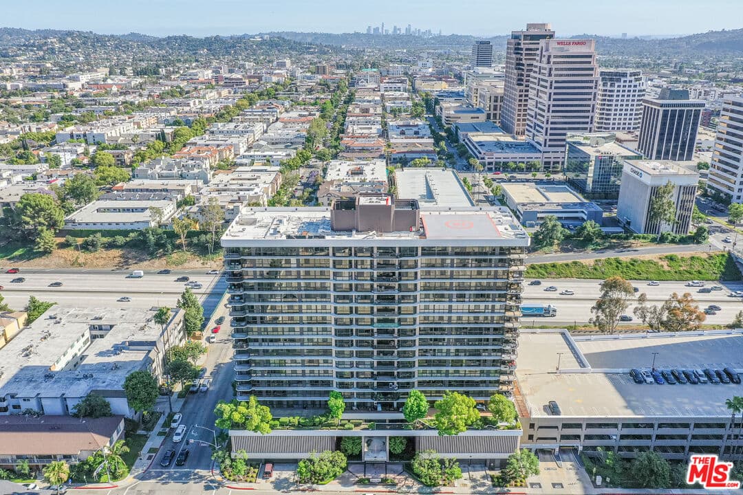 3 bd, 3 ba Apartment in Glendale, CA — $7,000/mo — photo 2