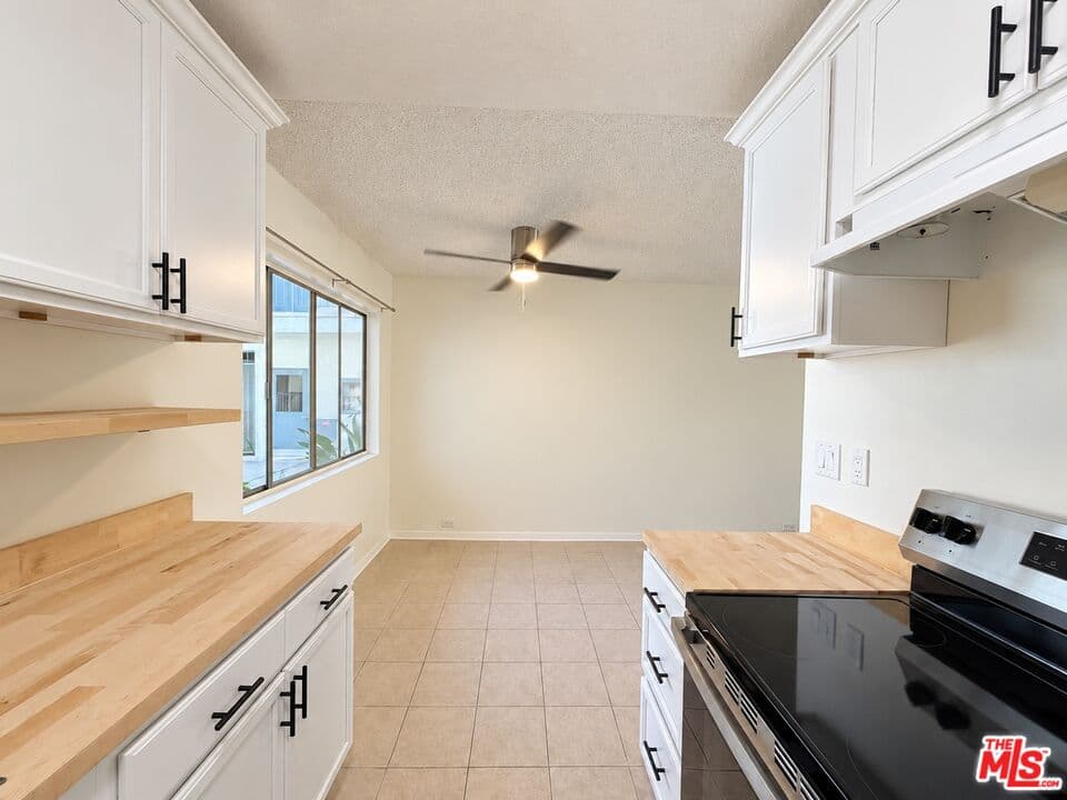 1 bd, 1 ba Townhouse in Los Angeles, CA — $2,650/mo — photo 2