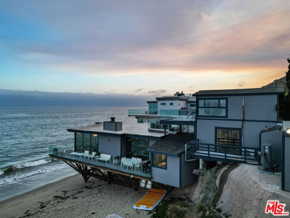 4 bd, 4 ba House in Malibu, CA — $27,500/mo — photo 1