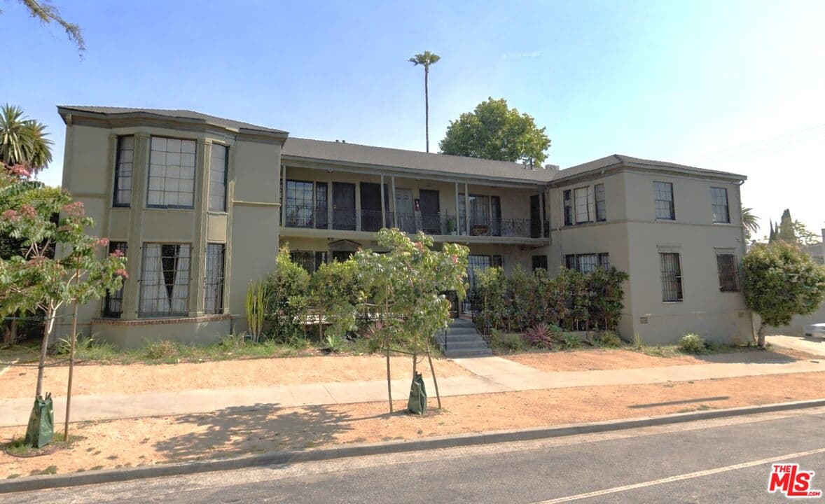 1 bd, 1 ba Apartment in Los Angeles, CA — $2,100/mo — photo 1
