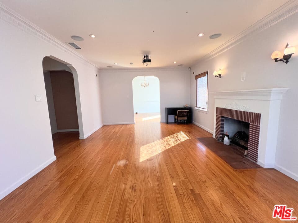 2 bd, 2 ba House in Los Angeles, CA — $4,950/mo — photo 1