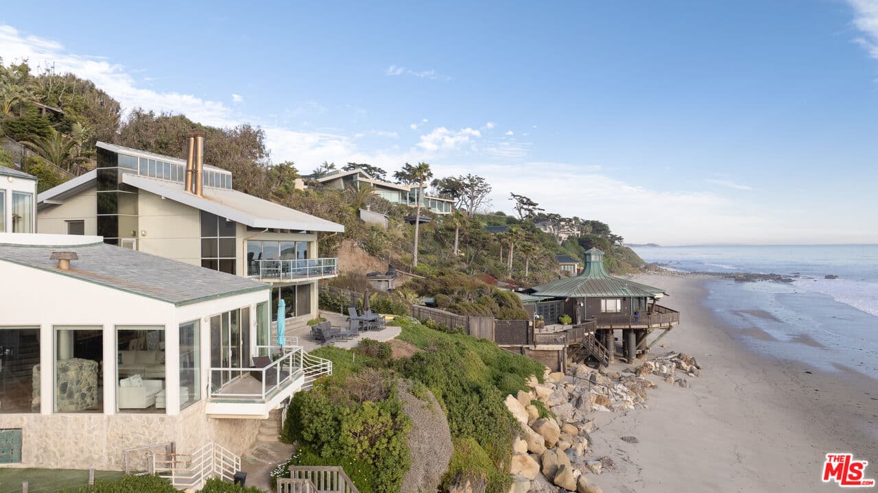 4 bd, 5 ba House in Malibu, CA — $27,500/mo — photo 1
